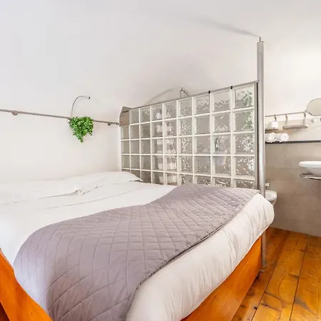 Esedra Loft, Like On A Boat Drifting Through * Rome