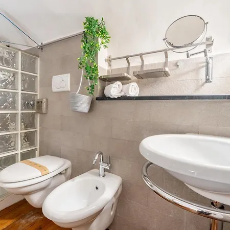 Appartamento Esedra Loft, Like On A Boat Drifting Through